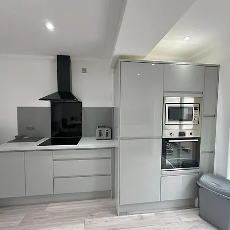 Park House - 4 Bedrooms - Sleeps 7 Appartement