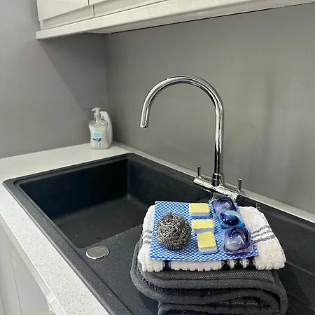 Park House - 4 Bedrooms - Sleeps 7