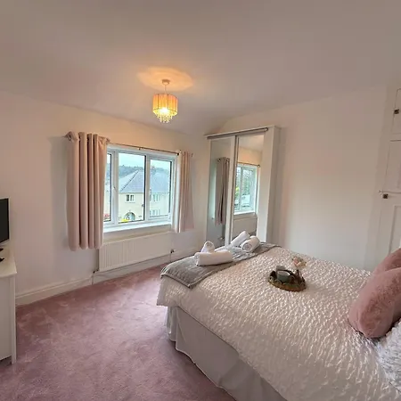 Park House - 4 Bedrooms - Sleeps 7 * Whitehaven